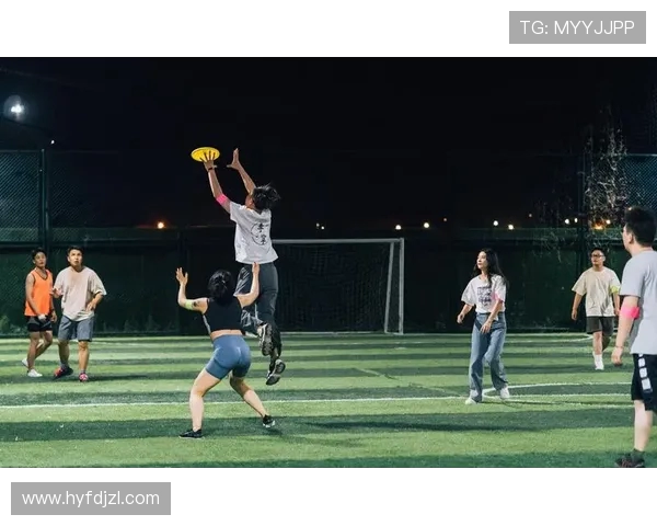 重庆飞盘队在世界滑板锦标赛中以84分稳居积分榜首位