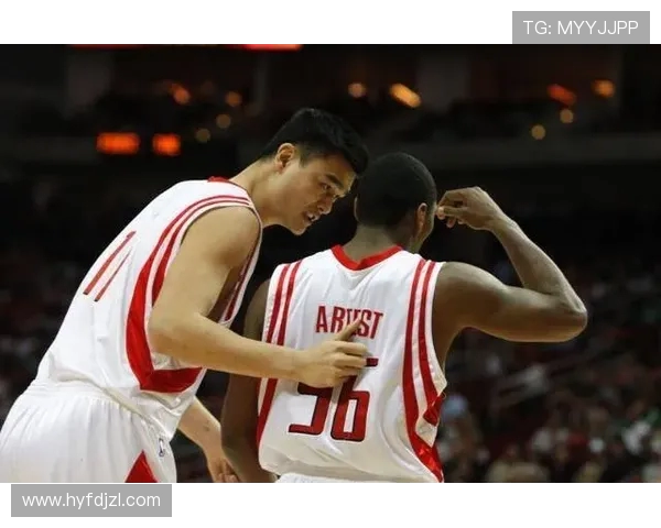 姚明时代火箭队与魔术队的精彩对决回顾与分析